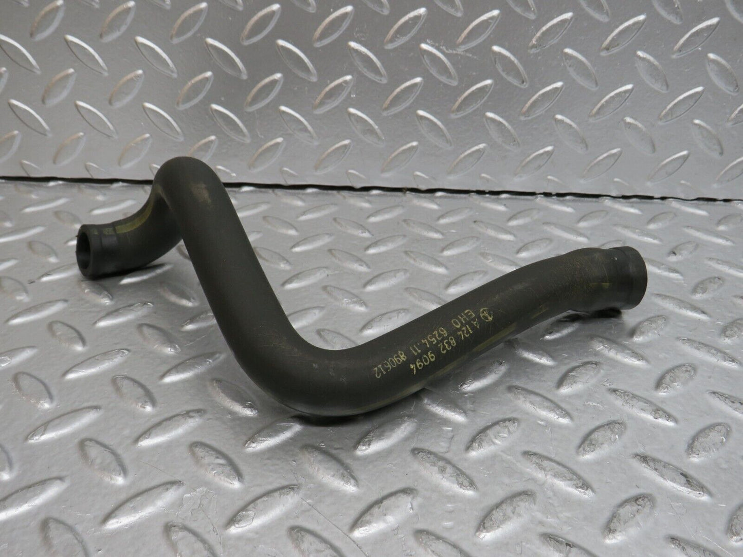 29563 Mercedes-Benz W124 230E Water Hose Pipe 1248329094