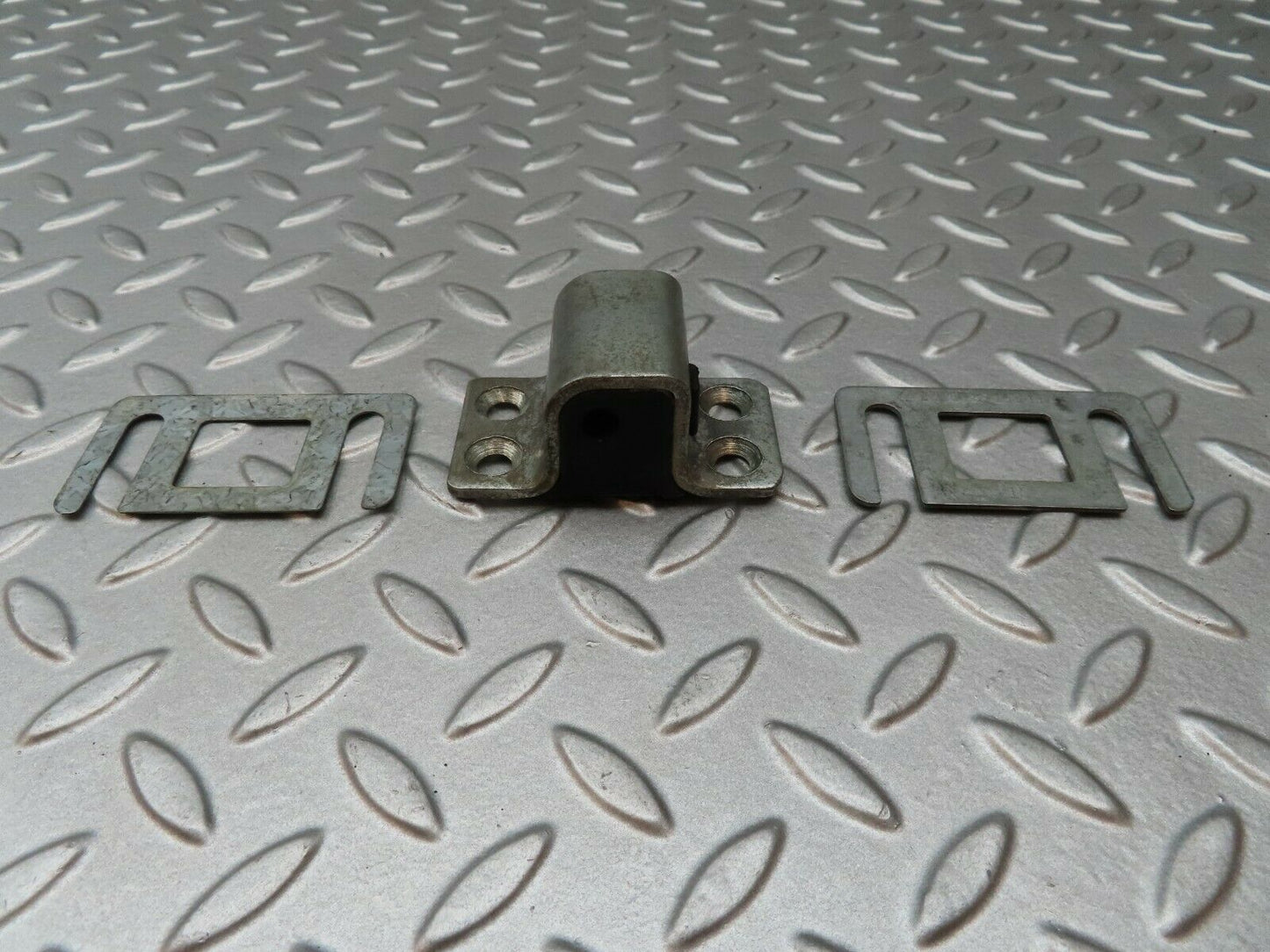 4489 Mercedes-Benz W123 230E Door Lock Latch Left Side