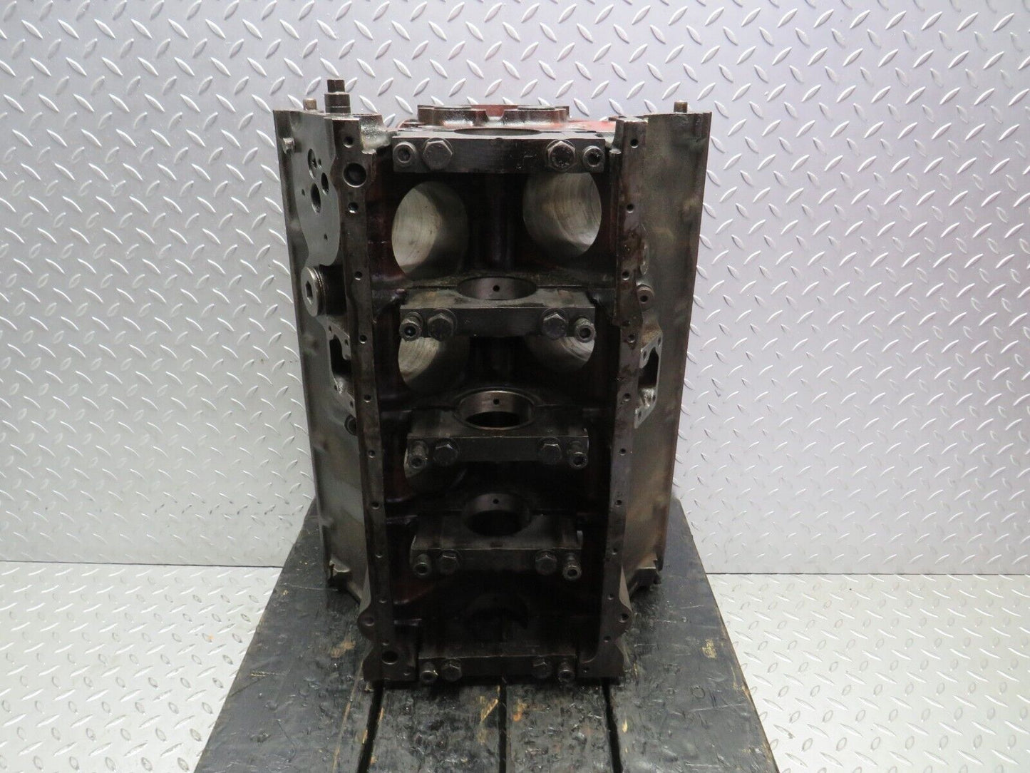32967 Mercedes-Benz C107 R107 450 V8 Engine Block M116.982 1160110601