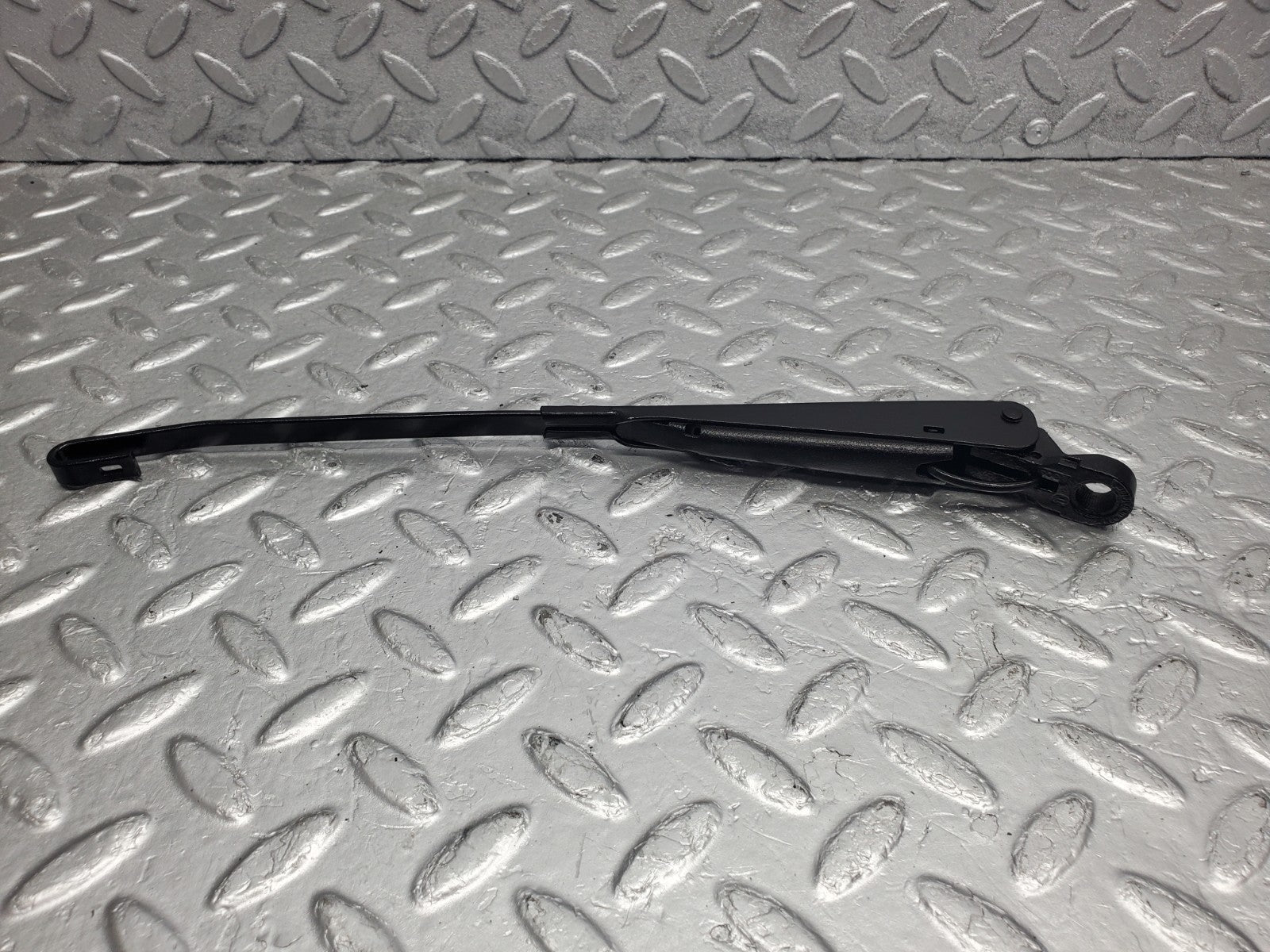 W124 Wagon rear wiper arm used OEM