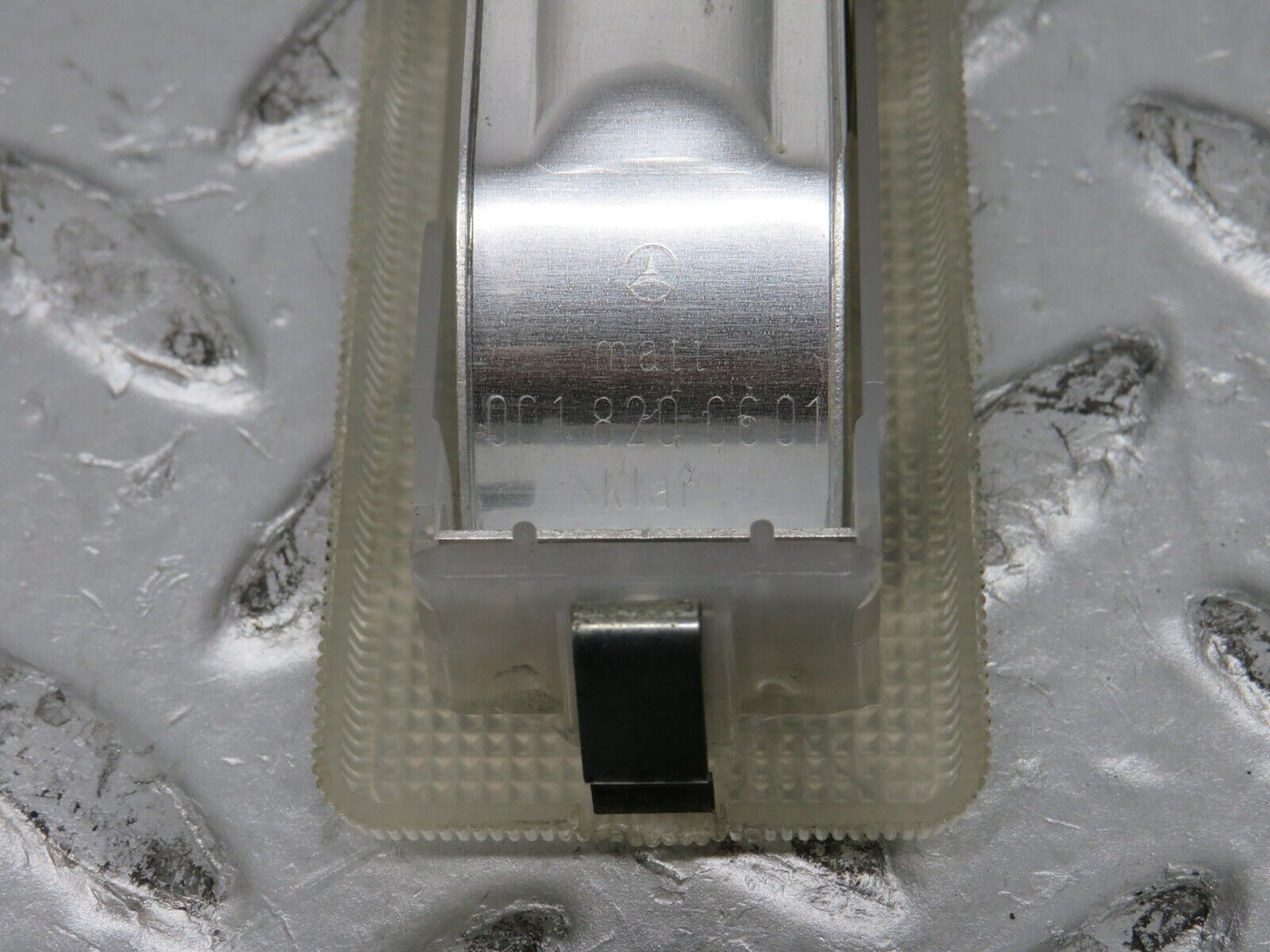 32396 Mercedes-Benz S124 300TE Wagon Rear Interior Dome Light 0018200601