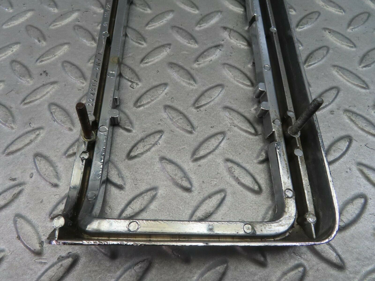 8485 Mercedes-Benz W115 Tail Light Chrome Frame Left 1158260159