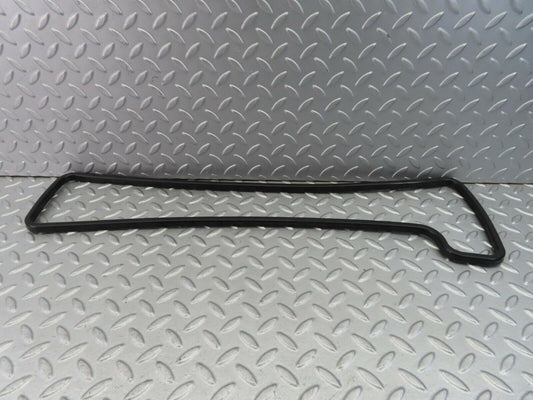 8102 Mercedes-Benz W123 Valve Cover Gasket Seal