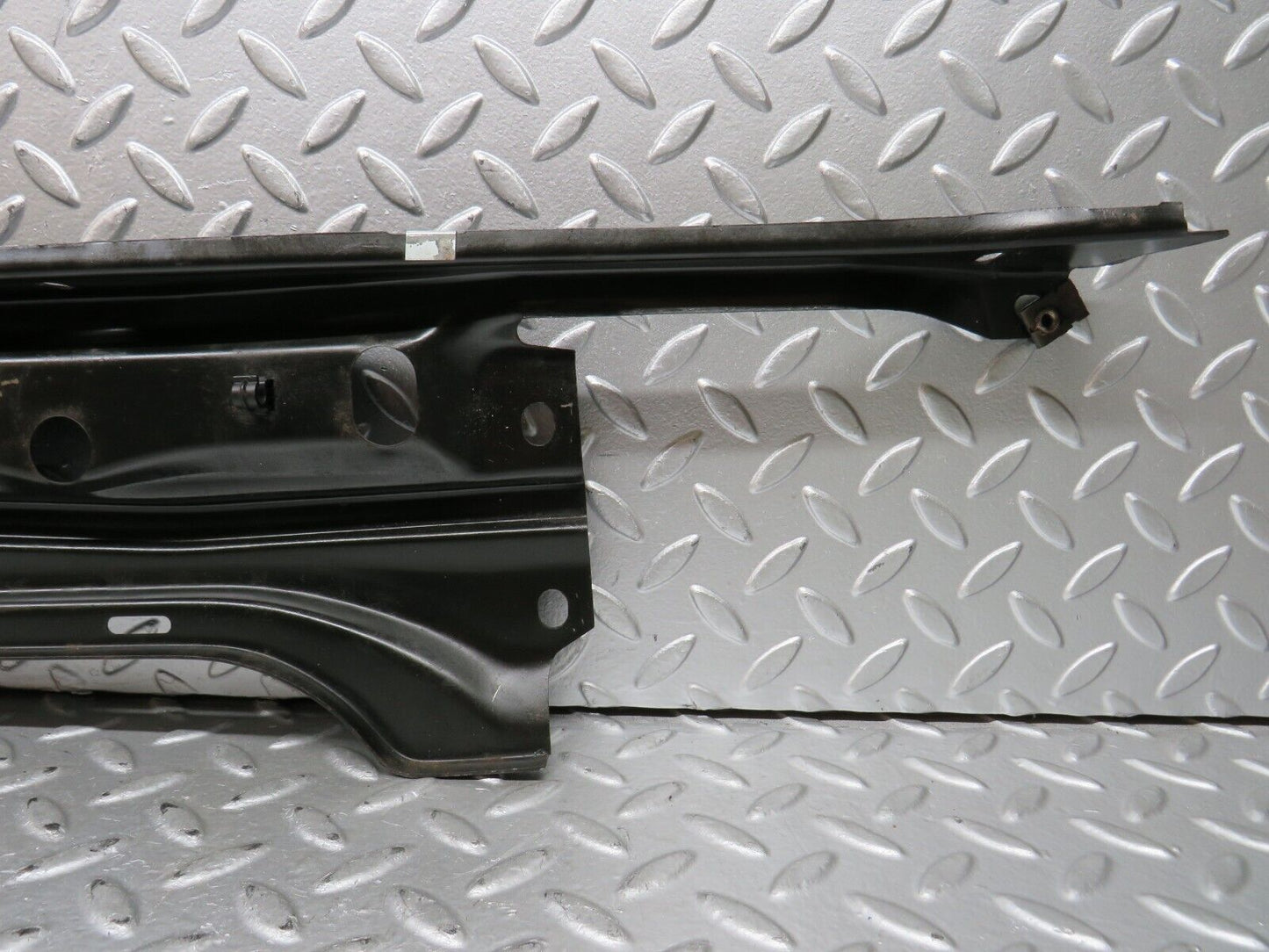 28989 Mercedes-Benz C124 320CE Coupe Rear Window Channel Support Right Side