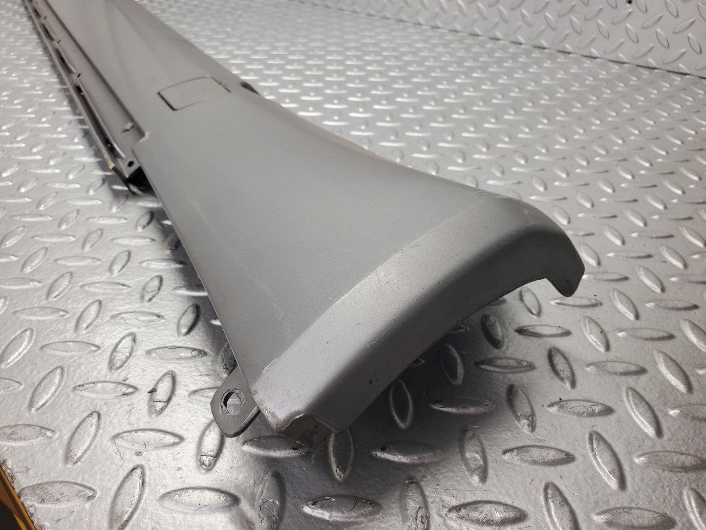 W124 Wagon side skirt left side used OEM