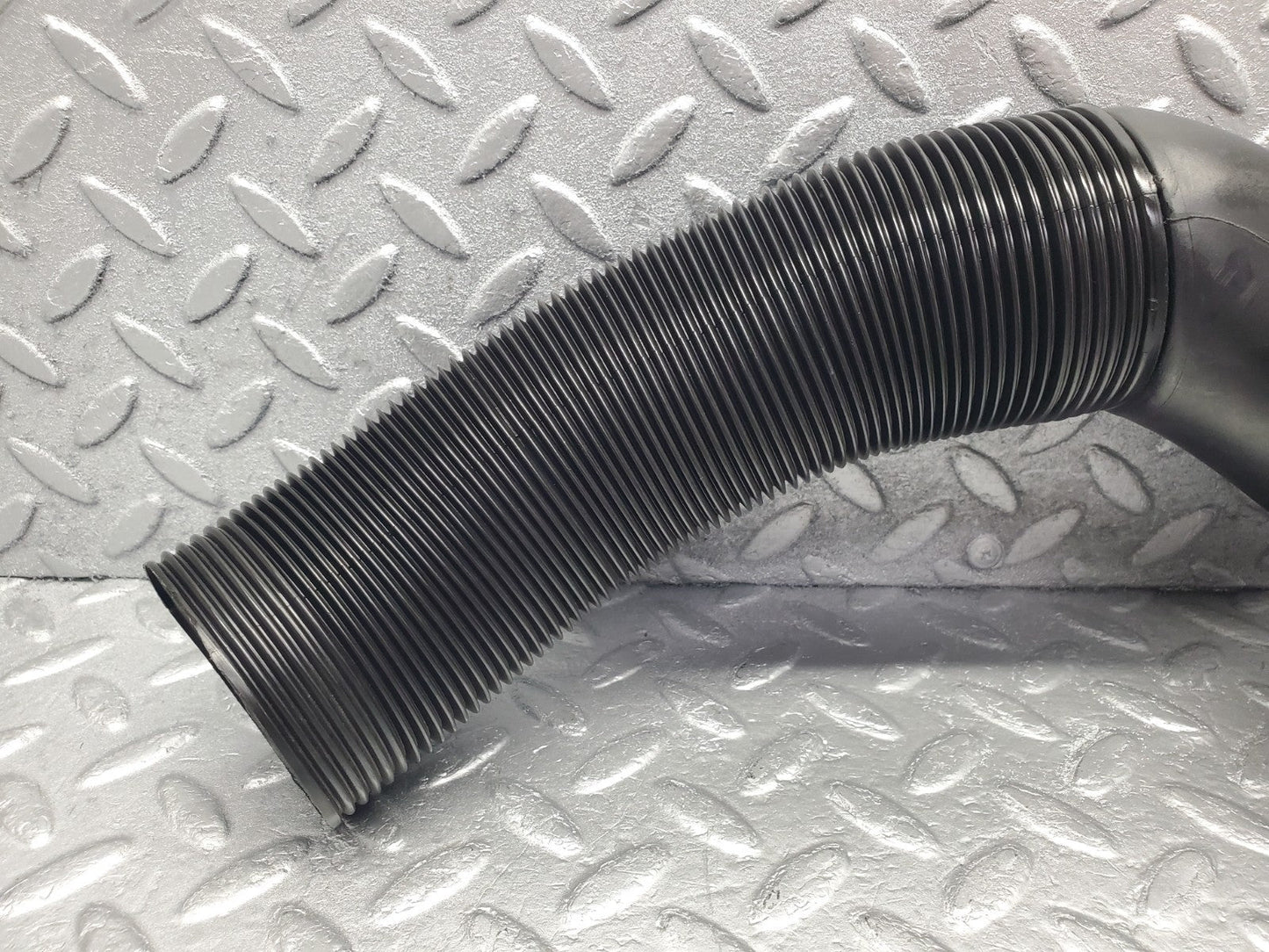 W201 Baby Benz air duct pipe hose right side used OEM