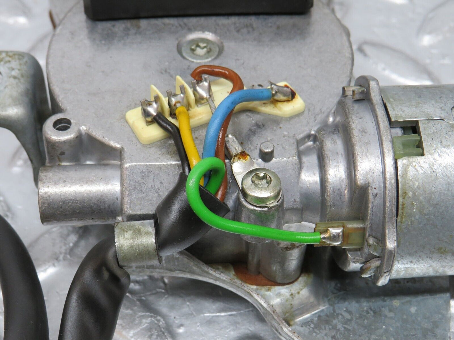 32432 Mercedes-Benz S124 300TE Wagon Rear Wiper Motor 0390201506 1248201242