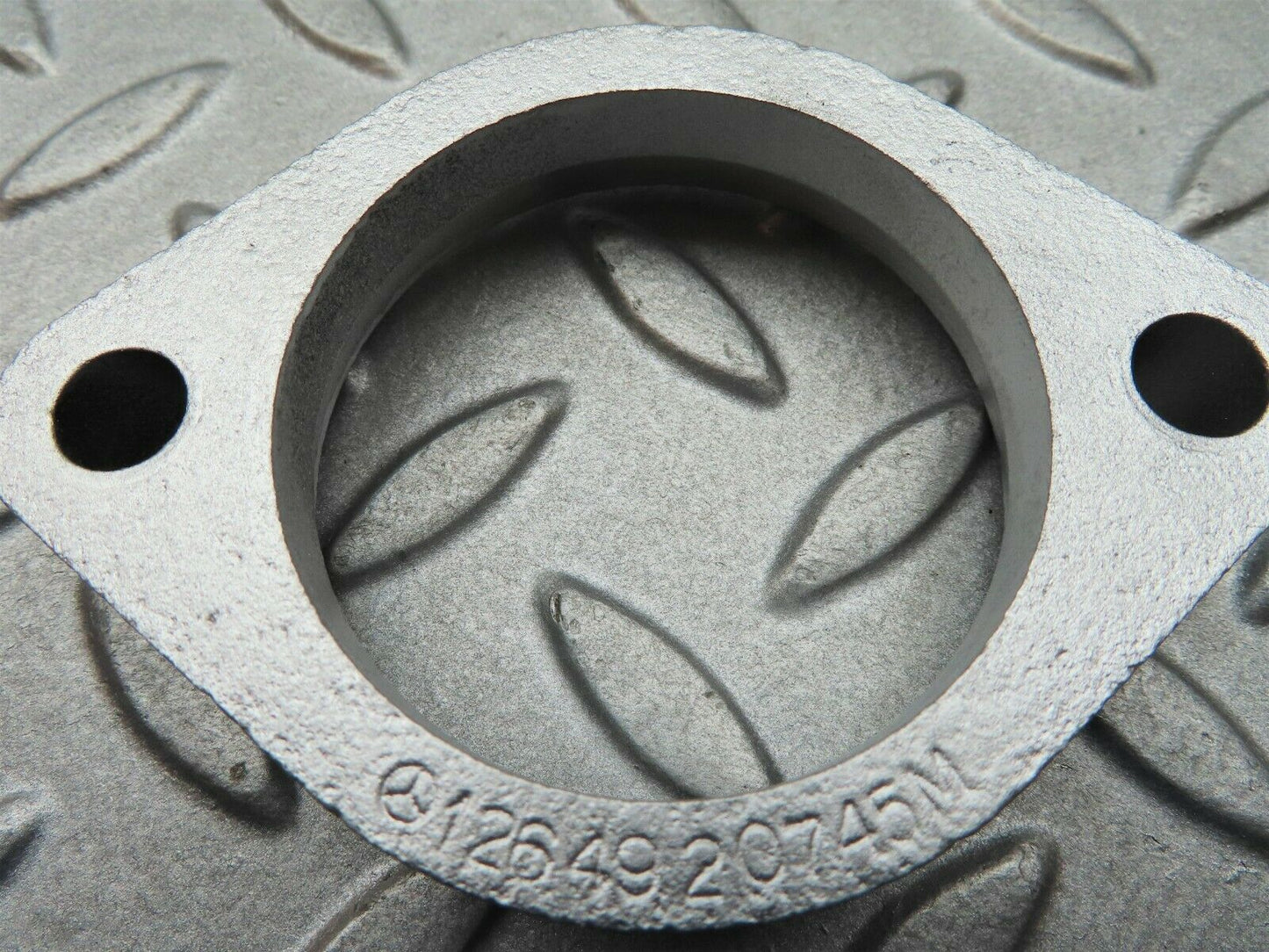3640 Mercedes-Benz C123 280CE Exhaust Flange 1264920745