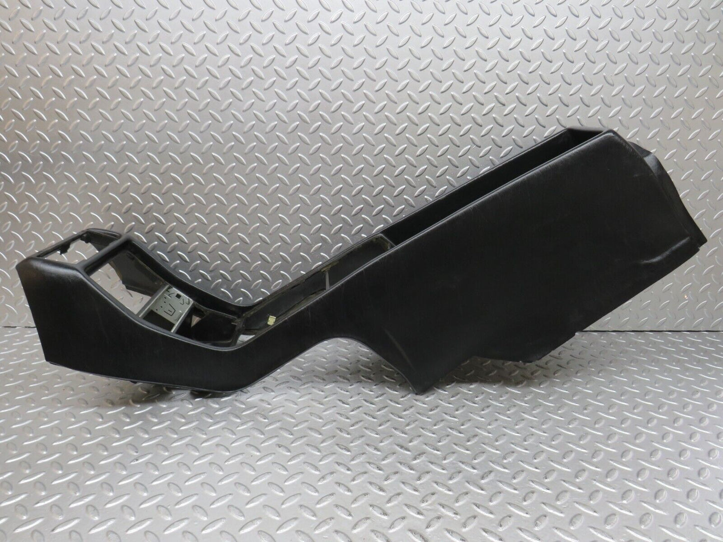 28227 Mercedes-Benz S123 240D Wagon Centre Console Black