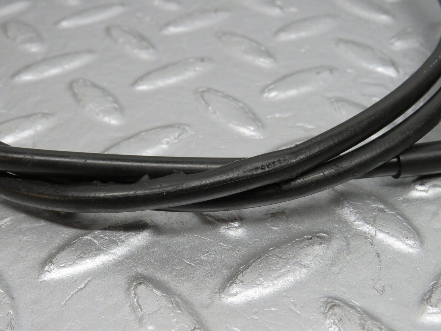 39210 Mercedes-Benz R107 500SL Coupe Bonnet Release Cable 1119970781