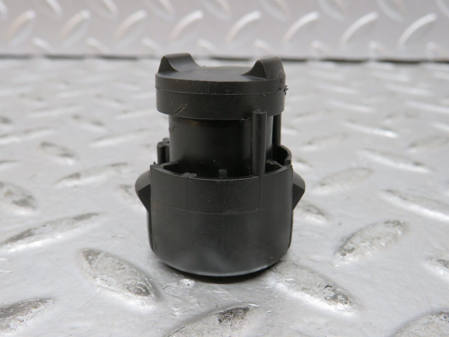 27859 Mercedes-Benz W123 280E Kick Down Switch 0015456314