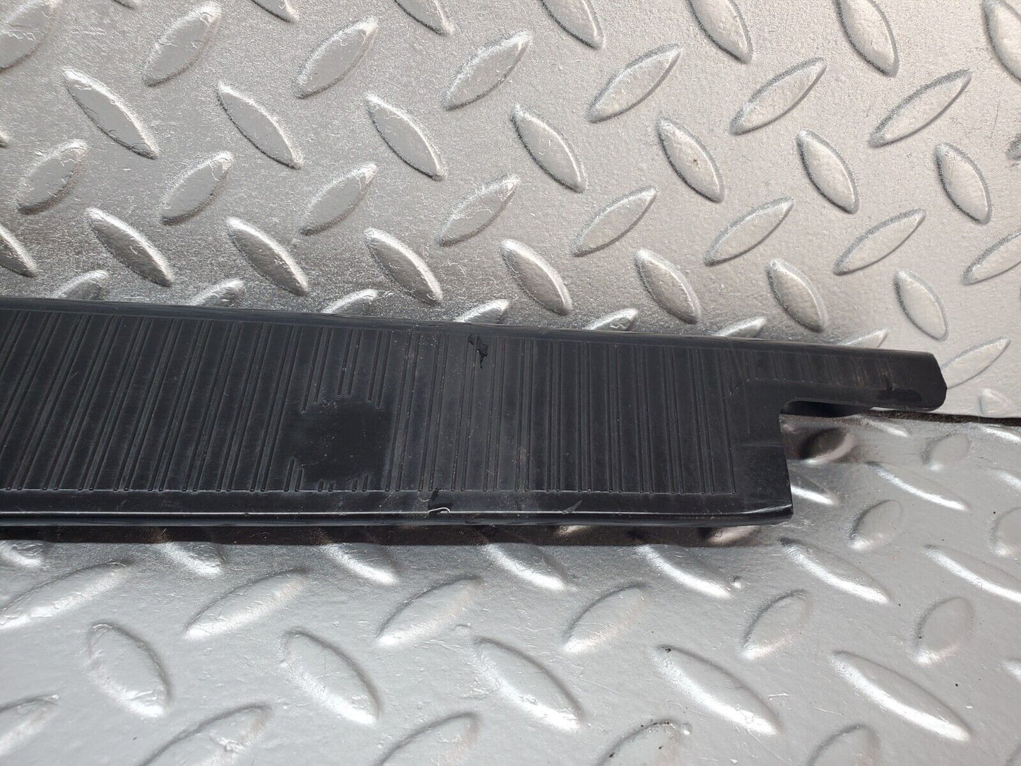 45701 Mercedes-Benz W126 420SE Trunk Boot Lock Cover 1266981189 0005845039