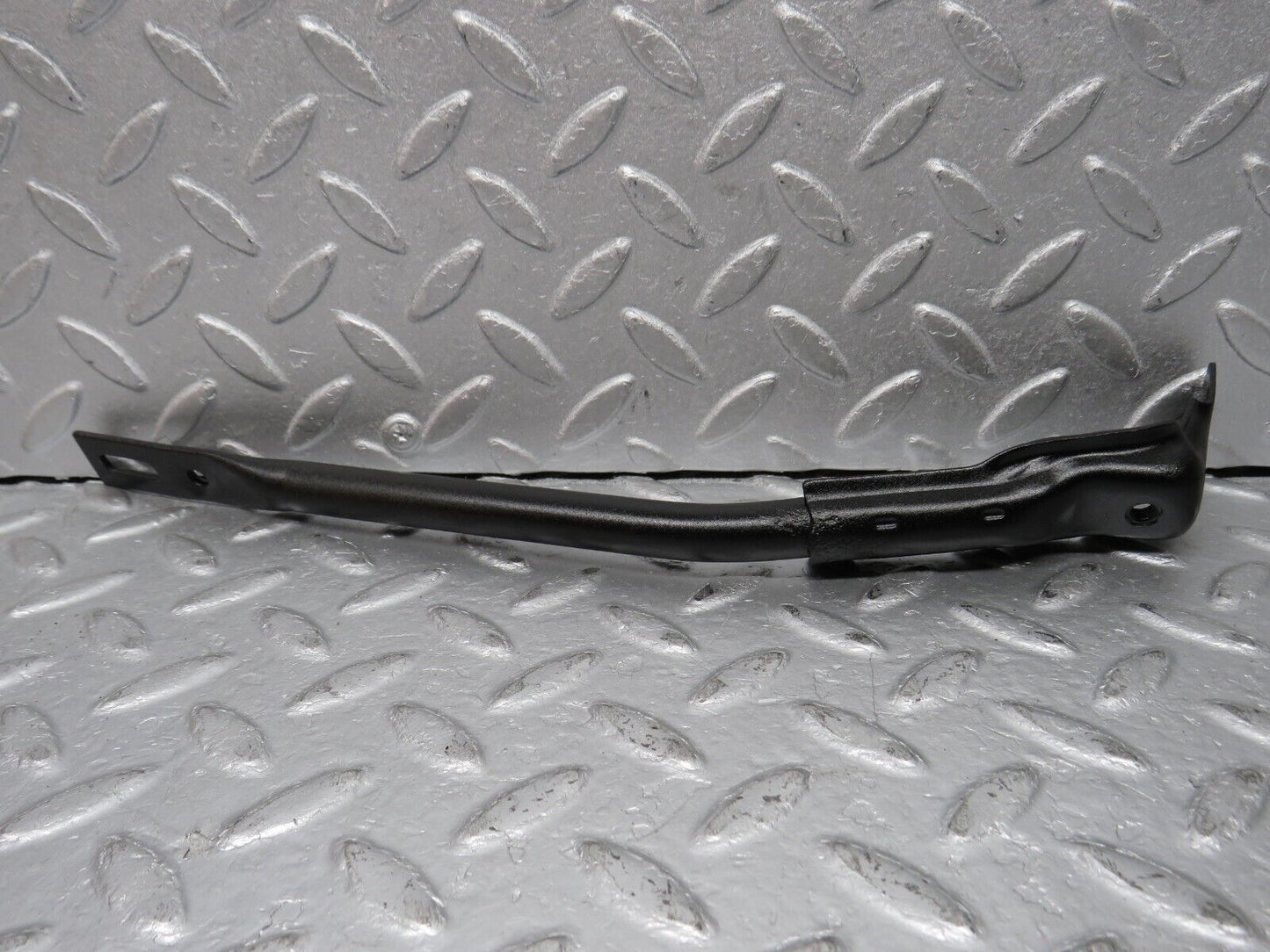 38992 Mercedes-Benz W201 190E 2.6L Front Lock Carrier Panel Reinforcement