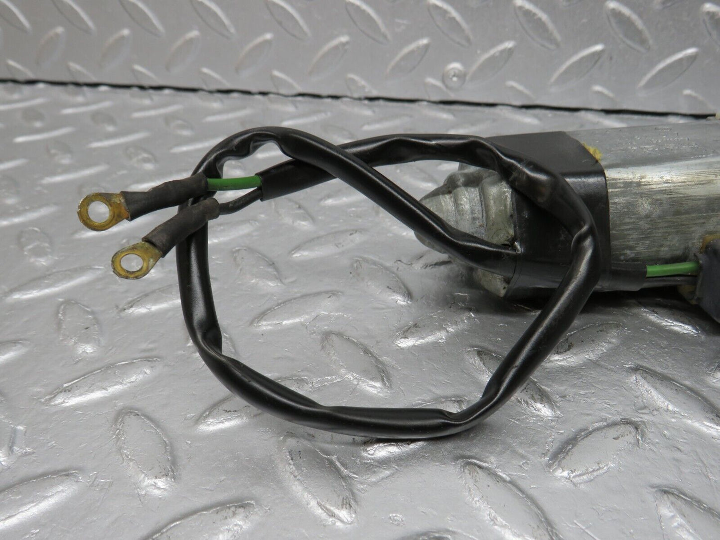 39194 Mercedes-Benz R107 500SL Coupe Left Door Window Regulator Motor Bosch 0130821017