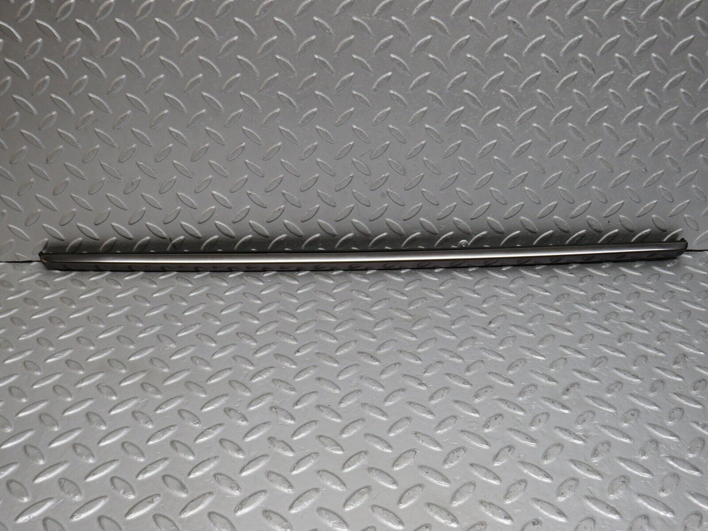 39658 Mercedes-Benz R129 320SL Coupe Trunk Lid Handle Trim 1297580396