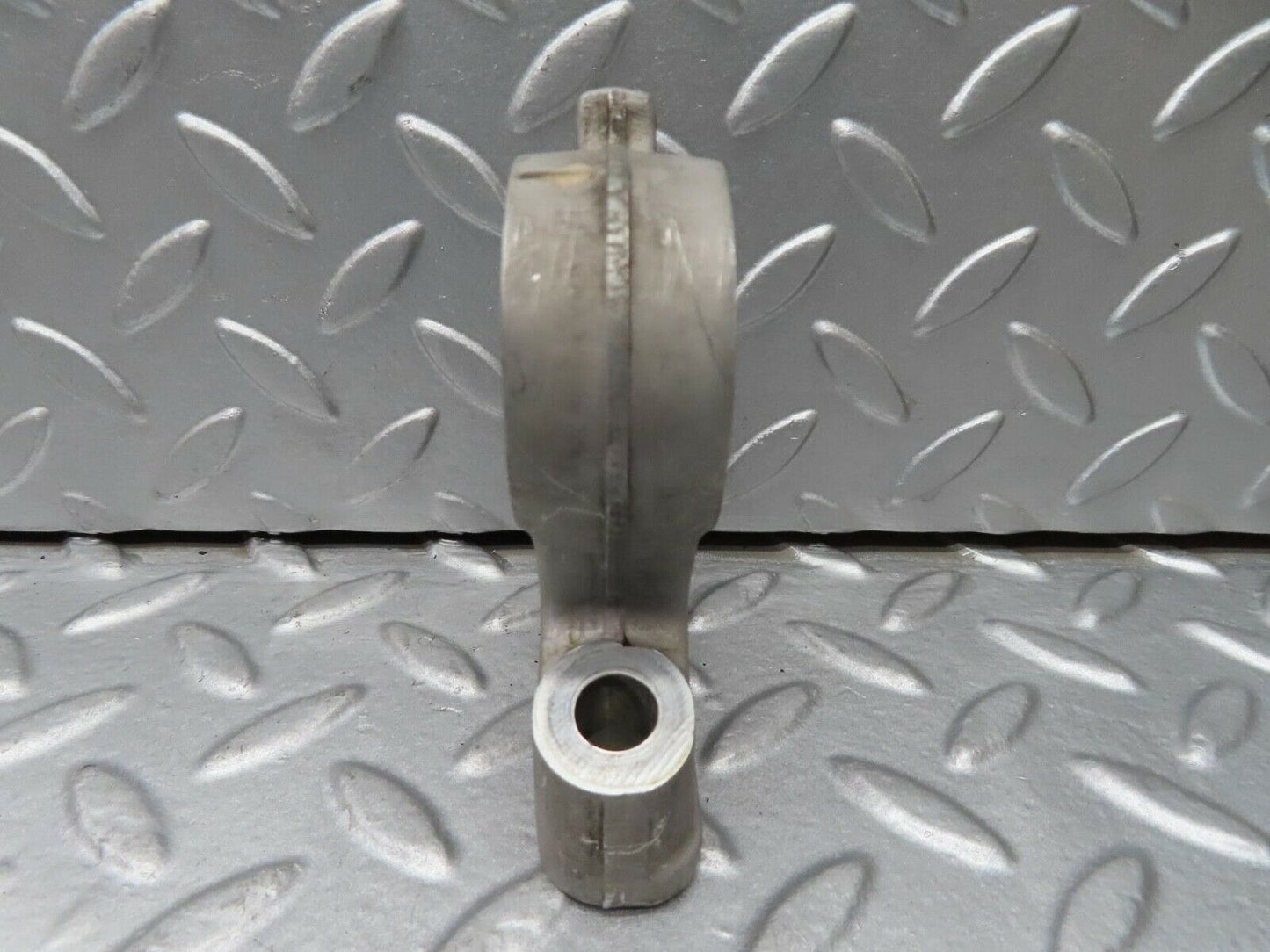 16549 Mercedes-Benz C107 350SLC Coupe Camshaft Tower Bearing 1160511810