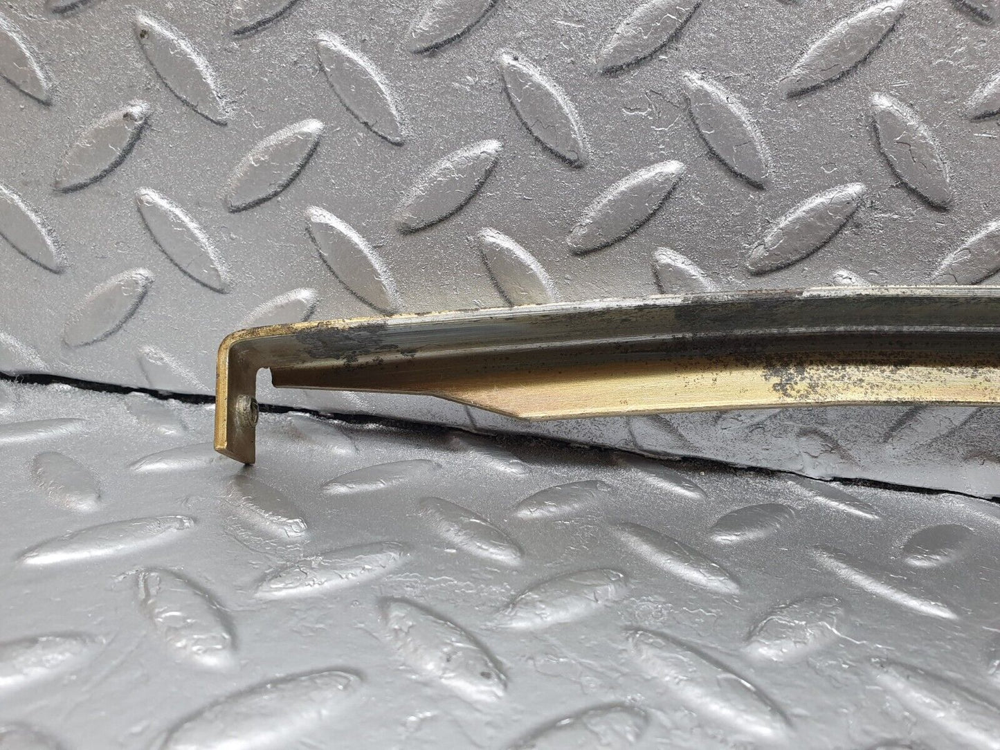 43713 Mercedes-Benz C126 380SEC Coupe Left Door Window Channel
