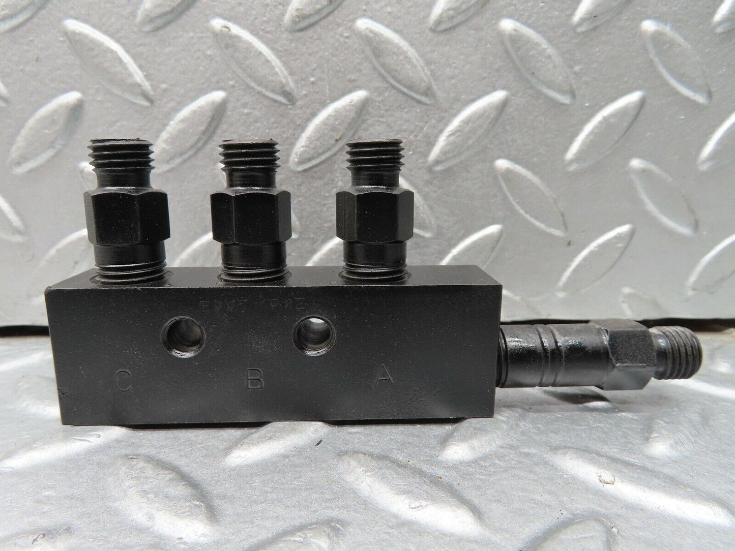 18311 Mercedes-Benz W111 220SE Coupe Fuel Injection Distributor EPVT1P1Z