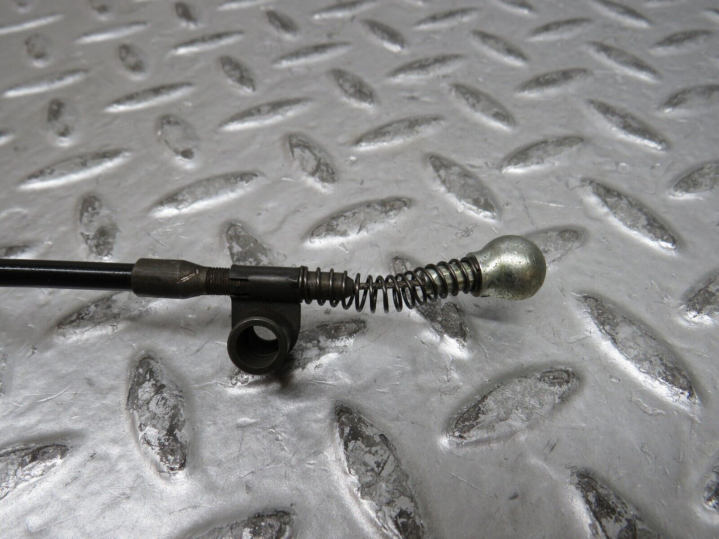 29141 Mercedes-Benz C124 320CE Coupe Gearbox Cable 1242600351