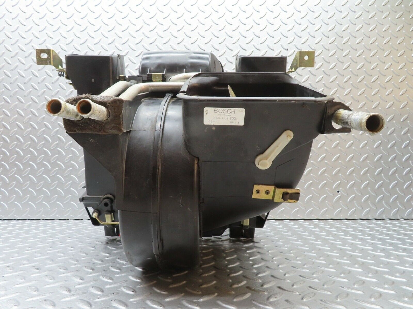 21238 Mercedes-Benz W123 230E Heater Box Blower Housing Bosch 0130062800