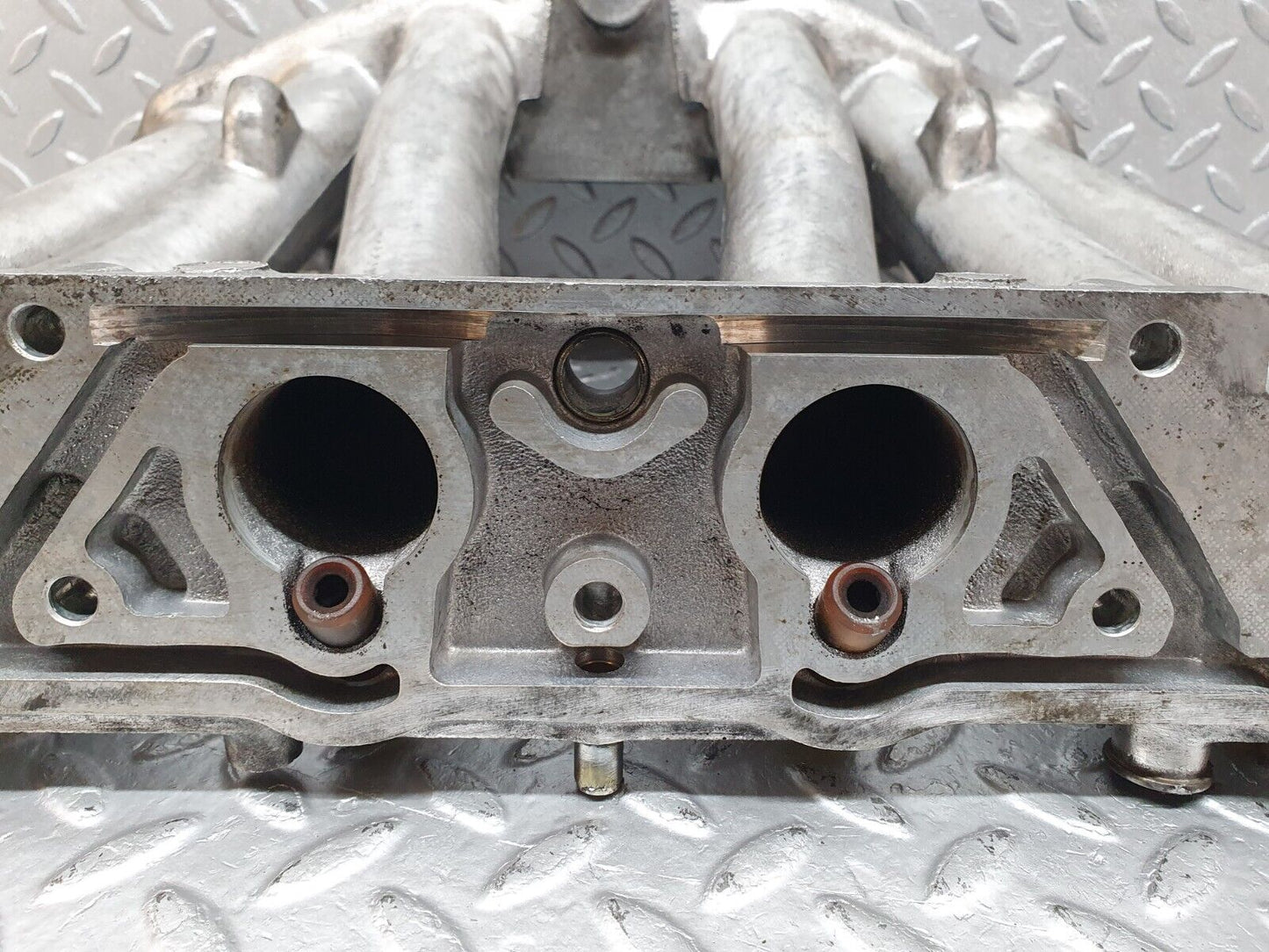 41222 Mercedes-Benz W126 300SE Intake Manifold 1031411601