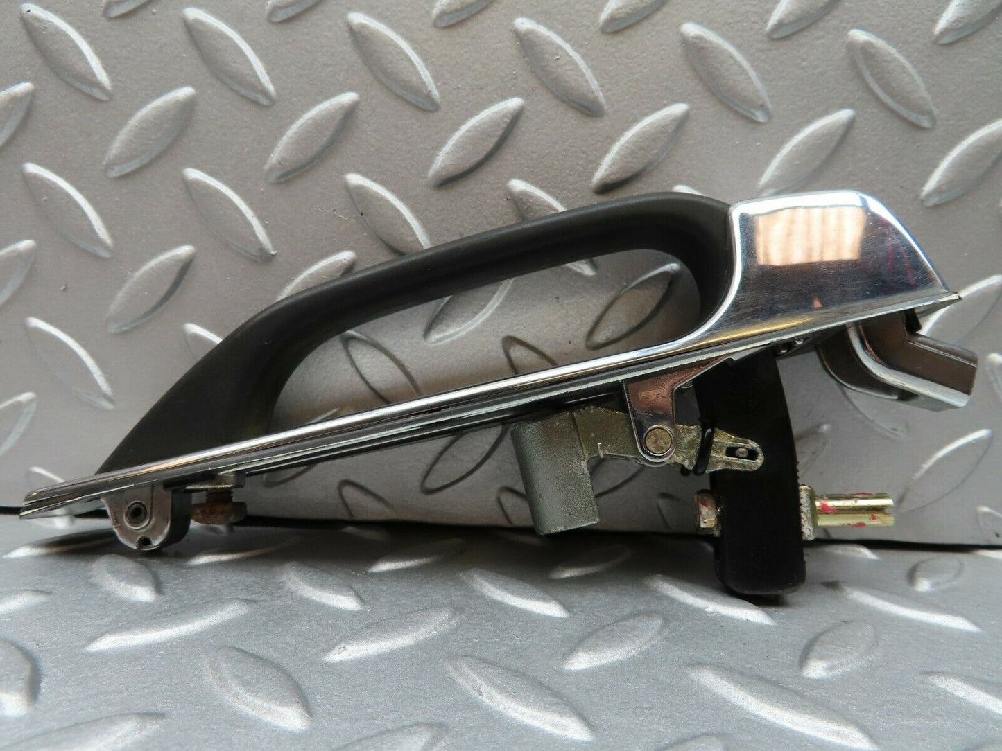 3708 Mercedes-Benz S123 200T Wagon Exterior Door Handle Rear Left 1237600359