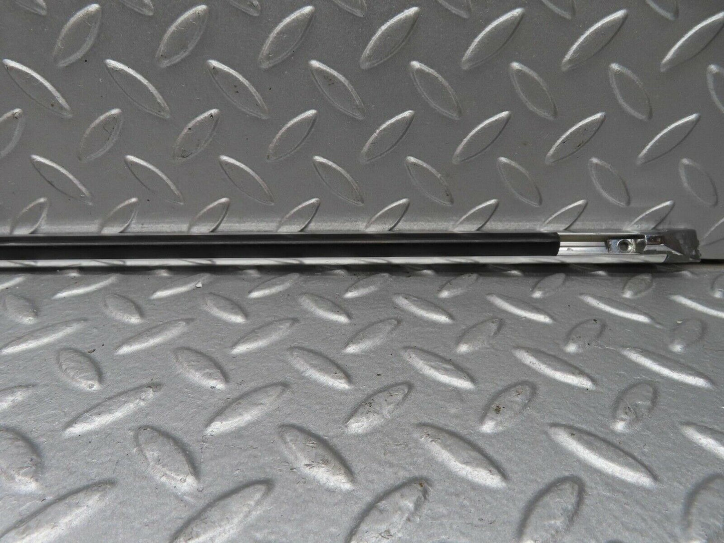 12941 Mercedes-Benz W111 220SE Rear Right Door Centre Moulding Trim