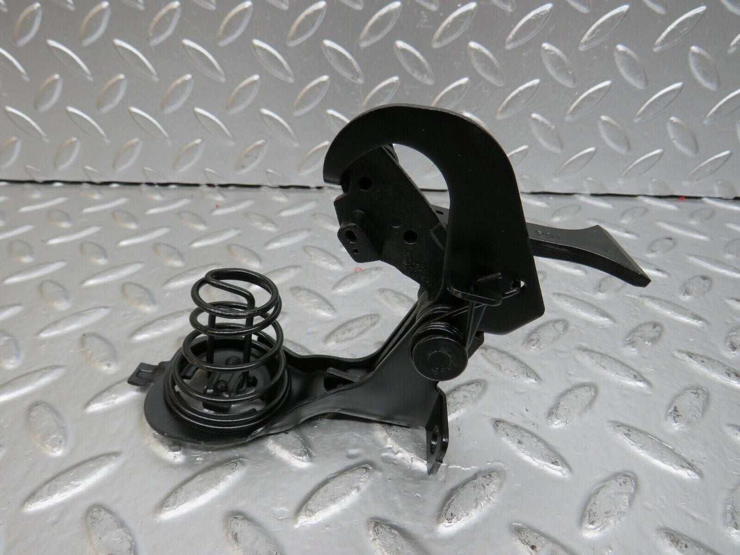 24770 Mercedes-Benz W140 S320 Bonnet Safety Latch