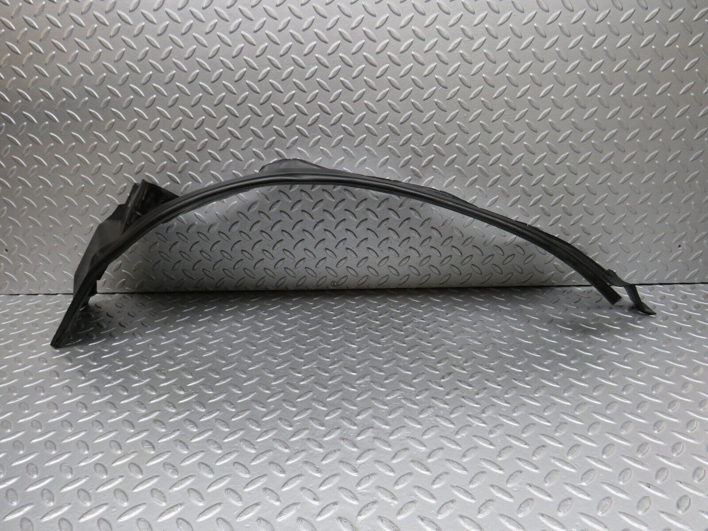 39024 Mercedes-Benz W201 190E Inner Mudguard Panelling Front Right 2018840235