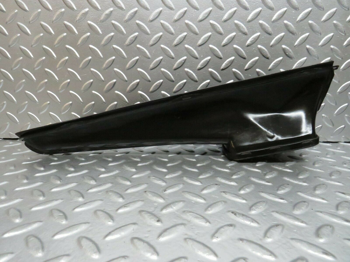 23776 Mercedes-Benz C107 450SLC Coupe Dashboard Air Vent Duct Pair
