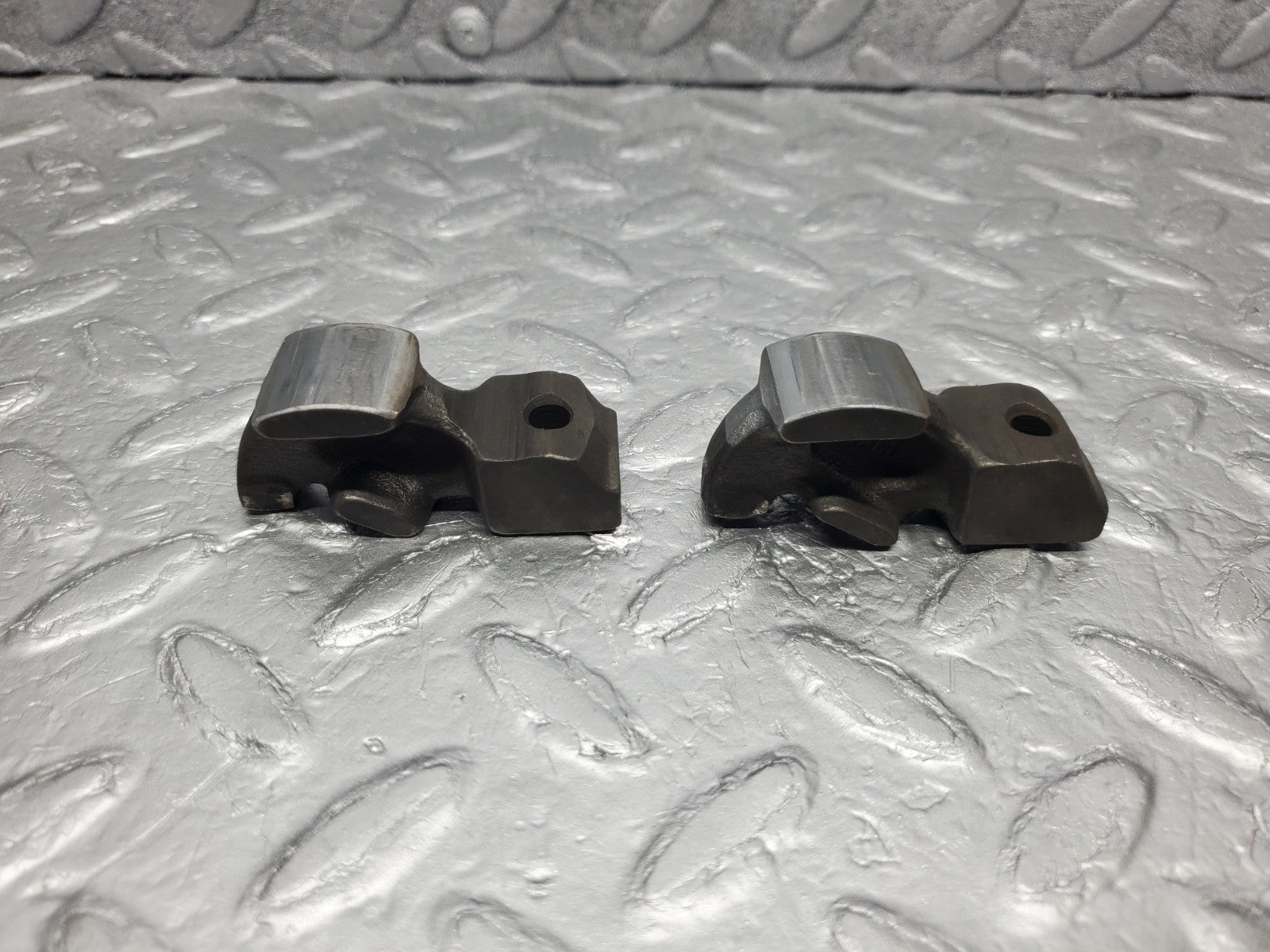 W126 Coupe rocker arm used OEM