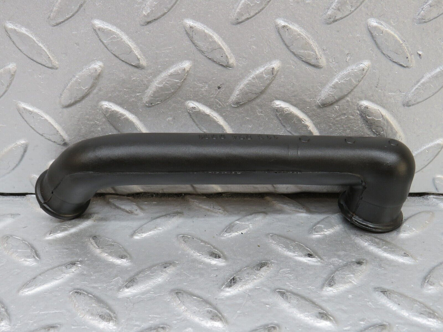 37556 Mercedes-Benz W109 300SEL Crankcase Breather Hose Pipe 1160940091