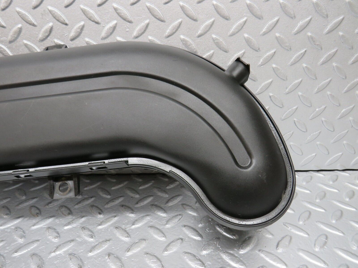 39443 Mercedes-Benz R129 320SL Coupe Air Intake Pipe 1041413404 1040940391
