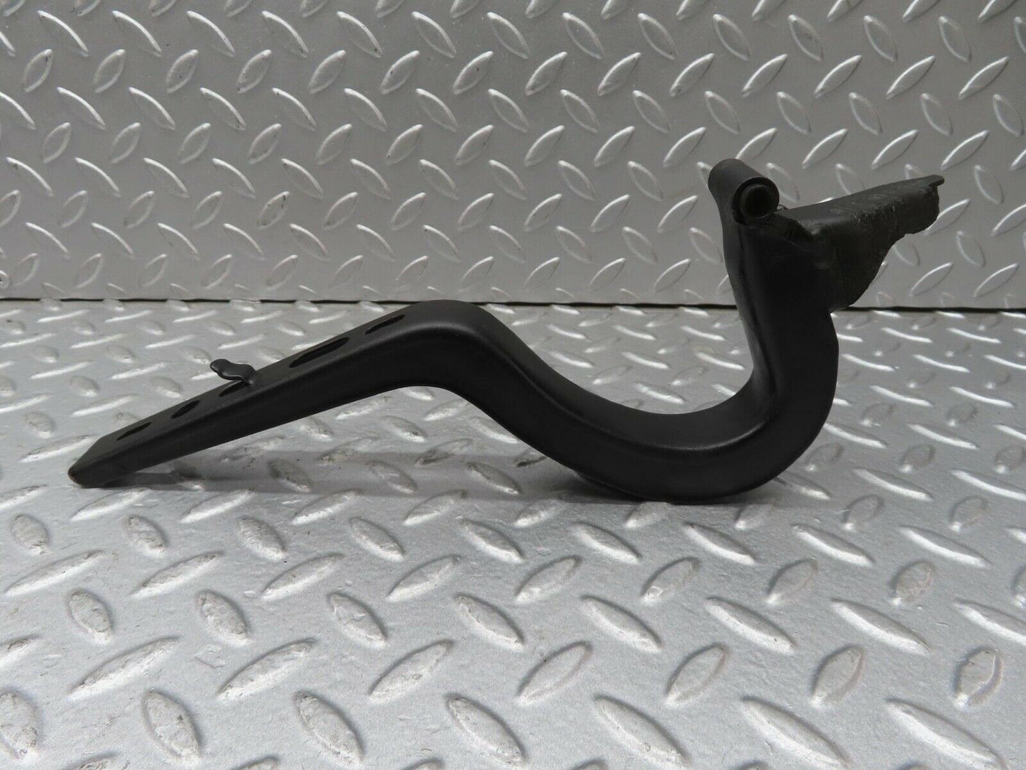 13536 Mercedes-Benz W123 200 Trunk Lid Hinge Left Side 1237500187