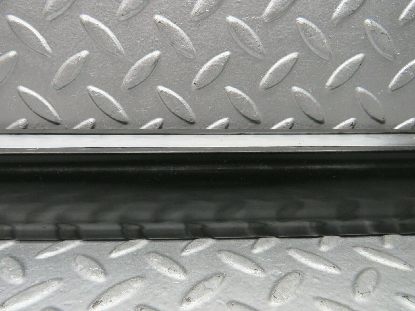 22025 Mercedes-Benz S123 280TE Rear Right Door Lower Moulding Trim