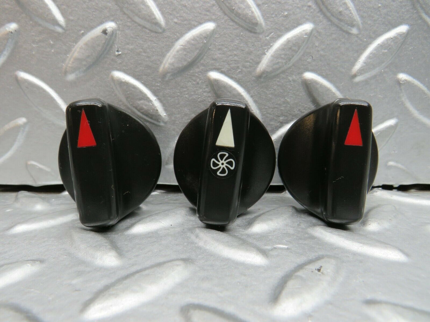 22076 Mercedes-Benz S123 280TE Heater Control Knob Set