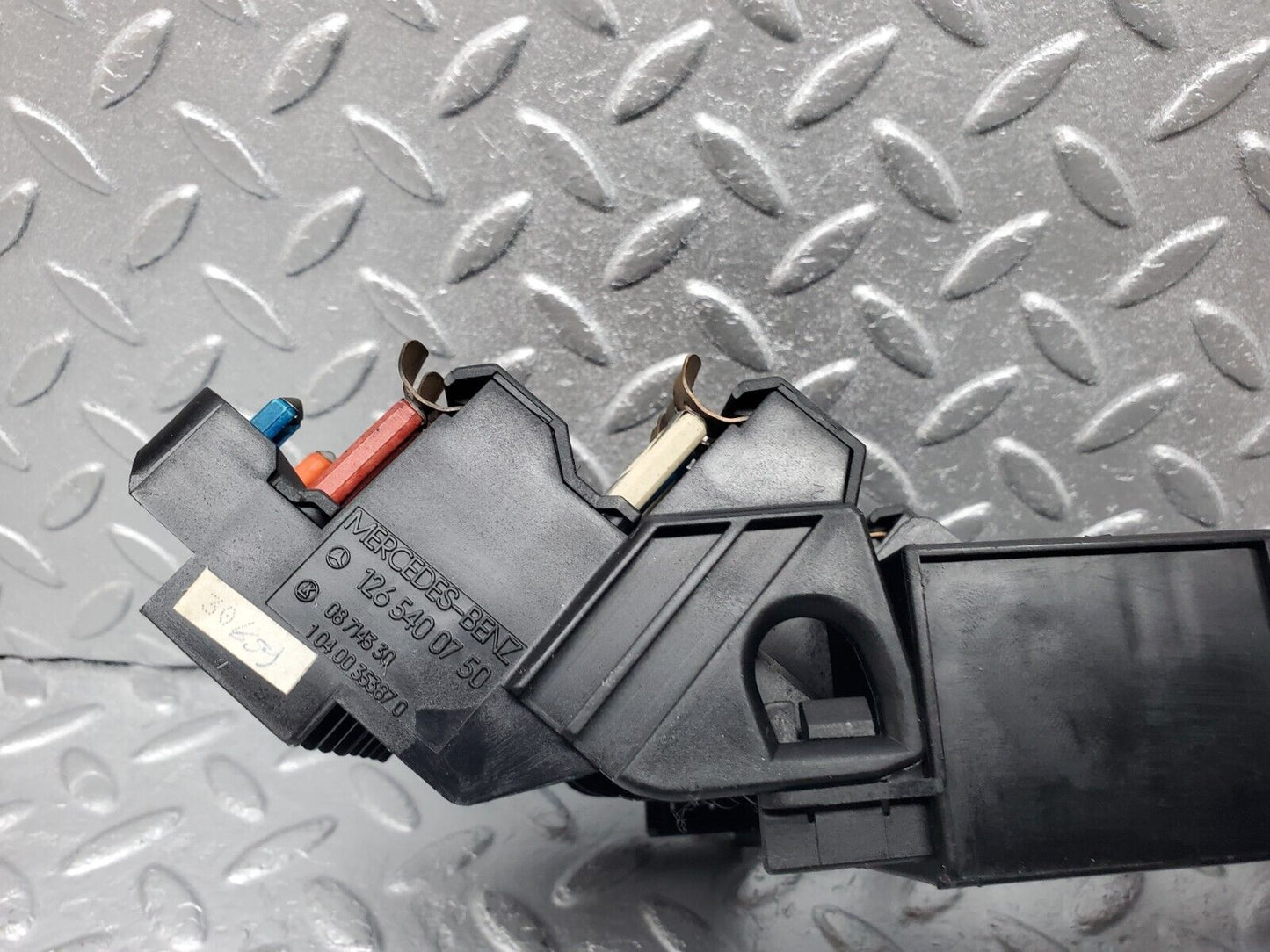 45836 Mercedes-Benz W126 420SE Fuse Box 1265454140 1265407206