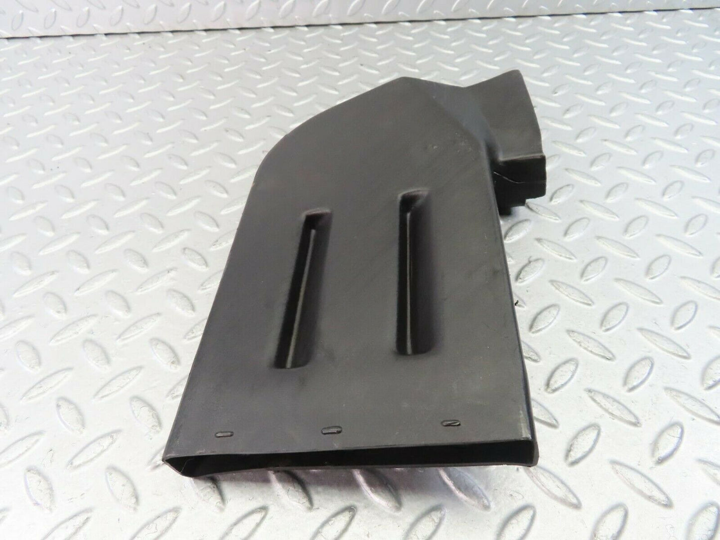 9316 Mercedes-Benz C124 300CE Coupe Ventilation Air Duct Right 1248310446