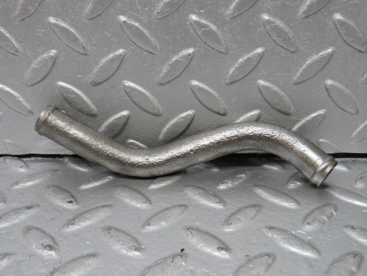 40449 Mercedes-Benz W110 230 Coolant Pipe