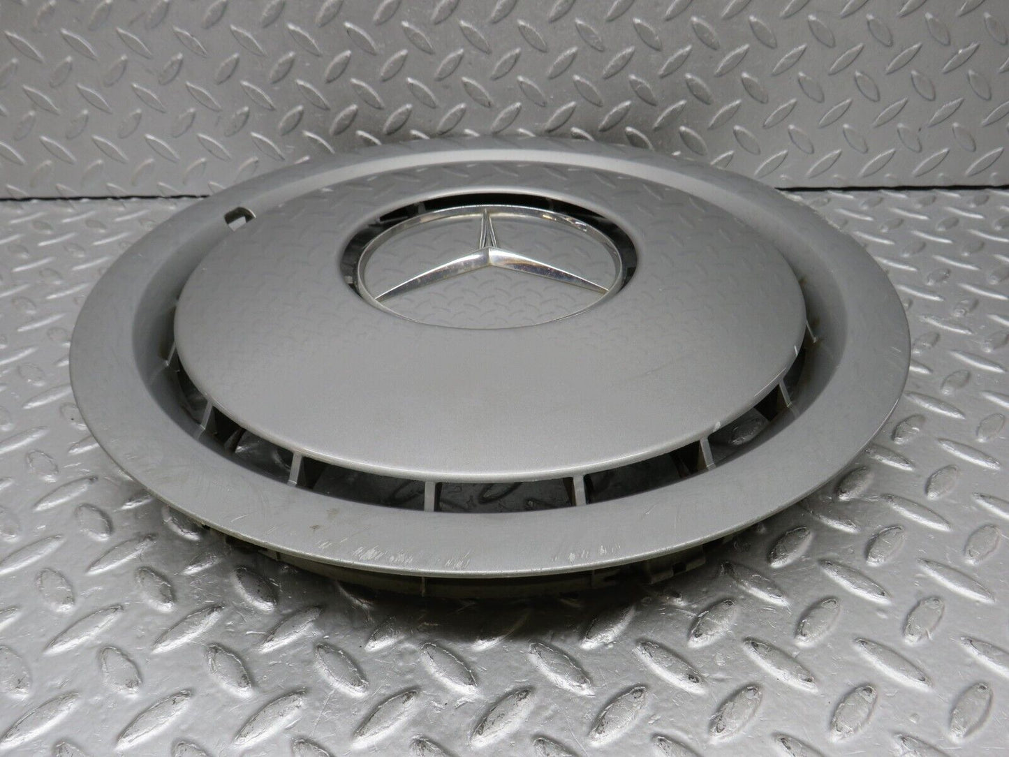 39022 Mercedes-Benz W201 190E Wheel Trim Hub Cap 14" 2014010324