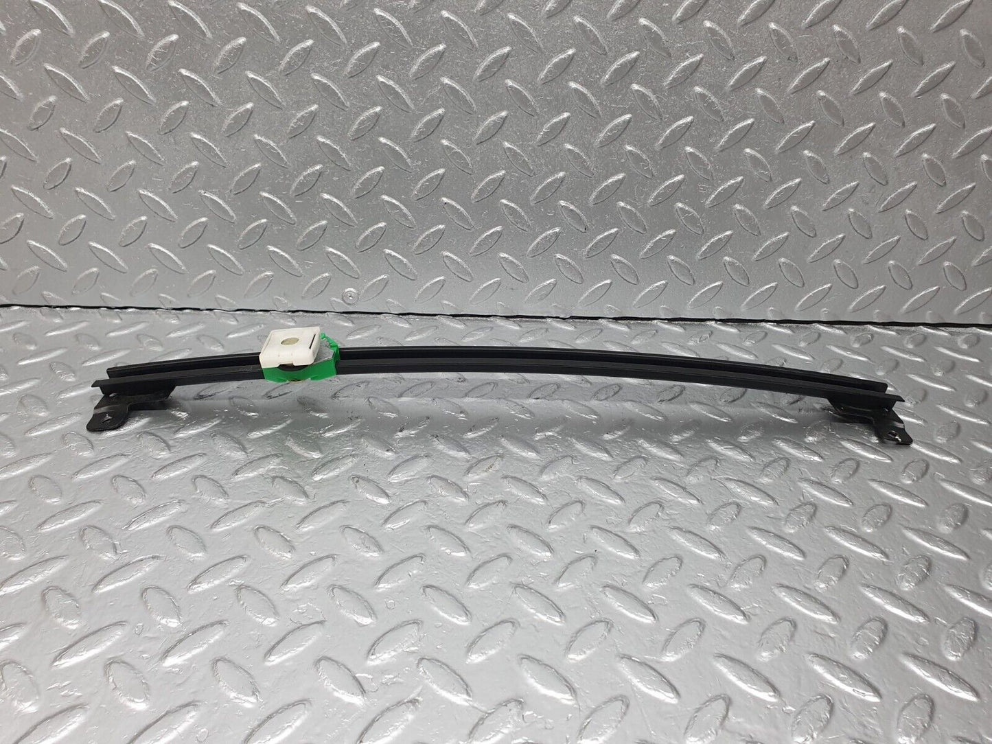 41965 Mercedes-Benz W202 C200 Front Left Door Window Channel