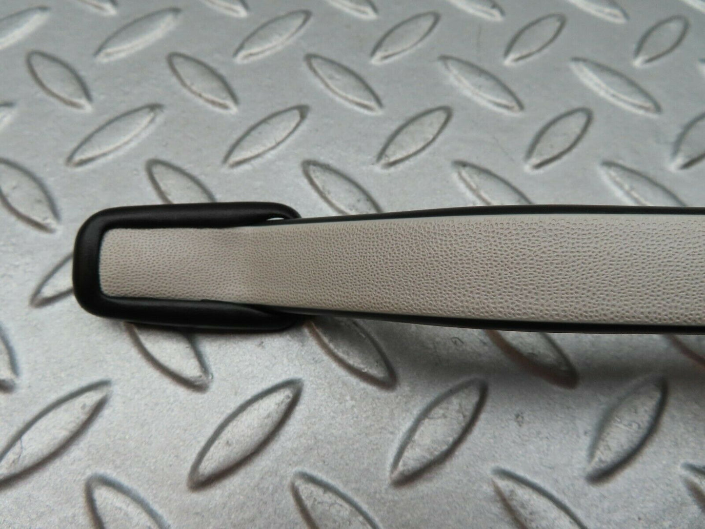 3877 Mercedes-Benz S123 200T Wagon Interior Roof Grab Handle Rear