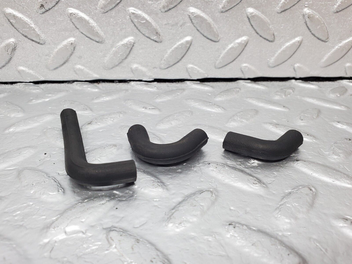 45450 Mercedes-Benz 280E M110.988 Vacuum Distributor Pipe Hose