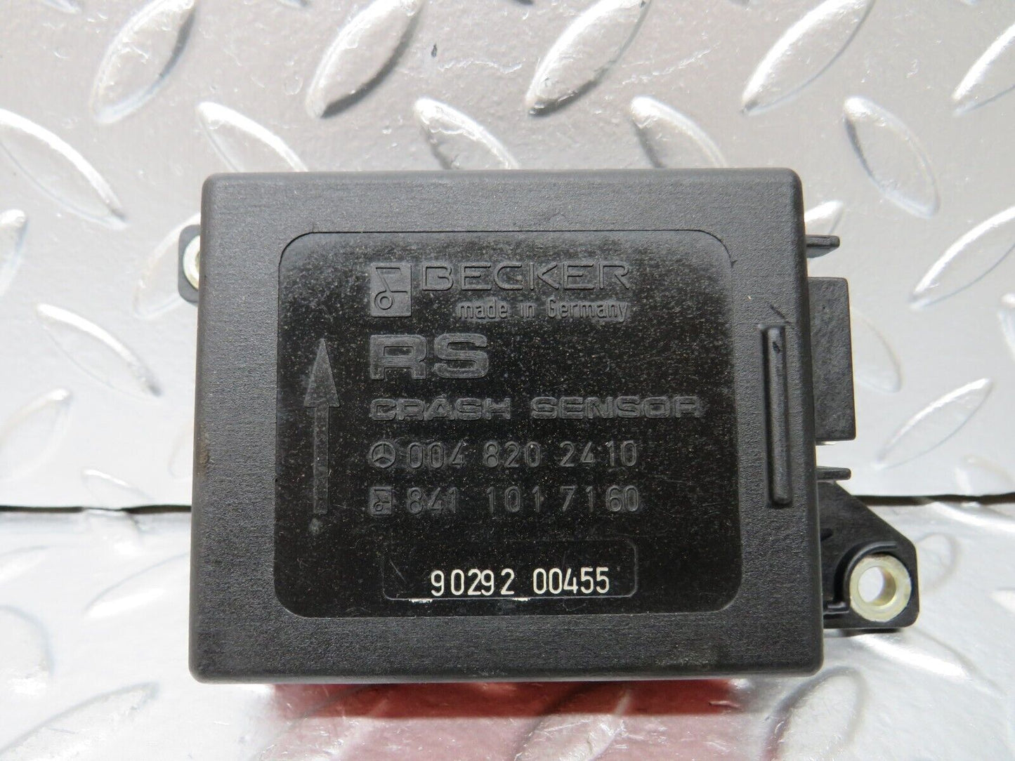 25322 Mercedes-Benz W201 190D Crash Sensor 0048202410