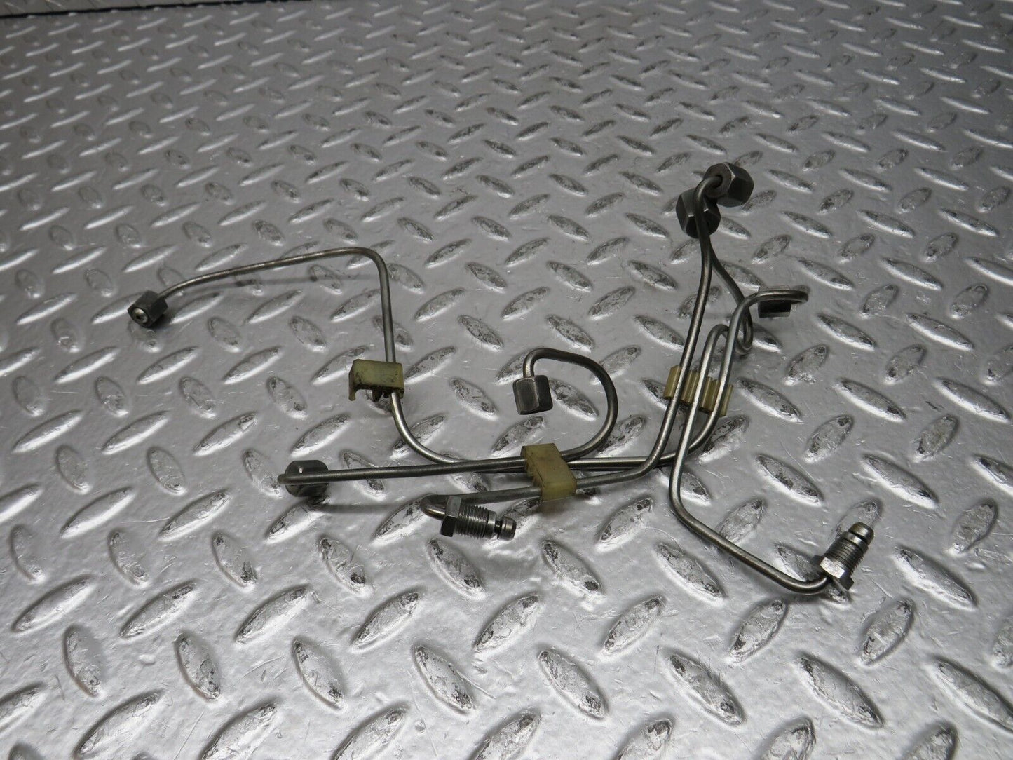 32101 Mercedes-Benz W123 230E Fuel Line Hose Set