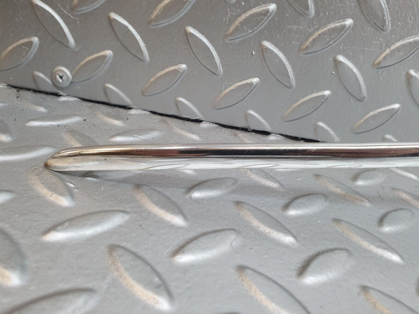 43478 Mercedes-Benz W108 280SE Roof Chrome Trim Left Side
