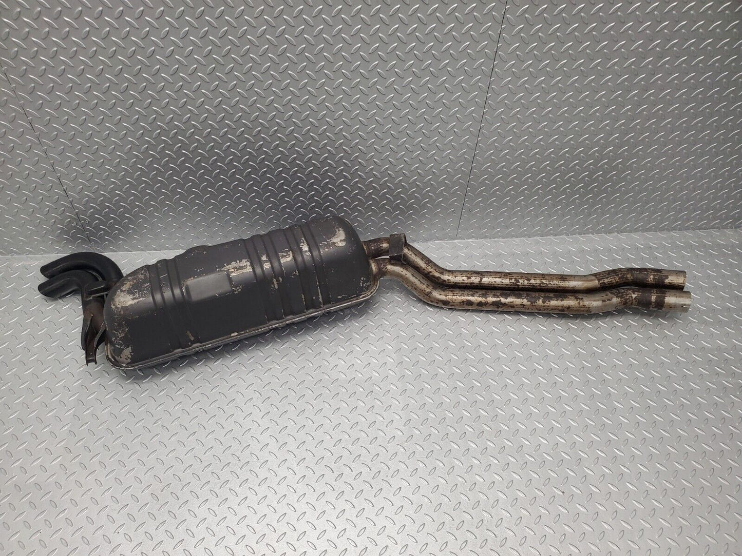 46062 Mercedes-Benz W126 420SE Exhaust Rear Silencer 1264913701