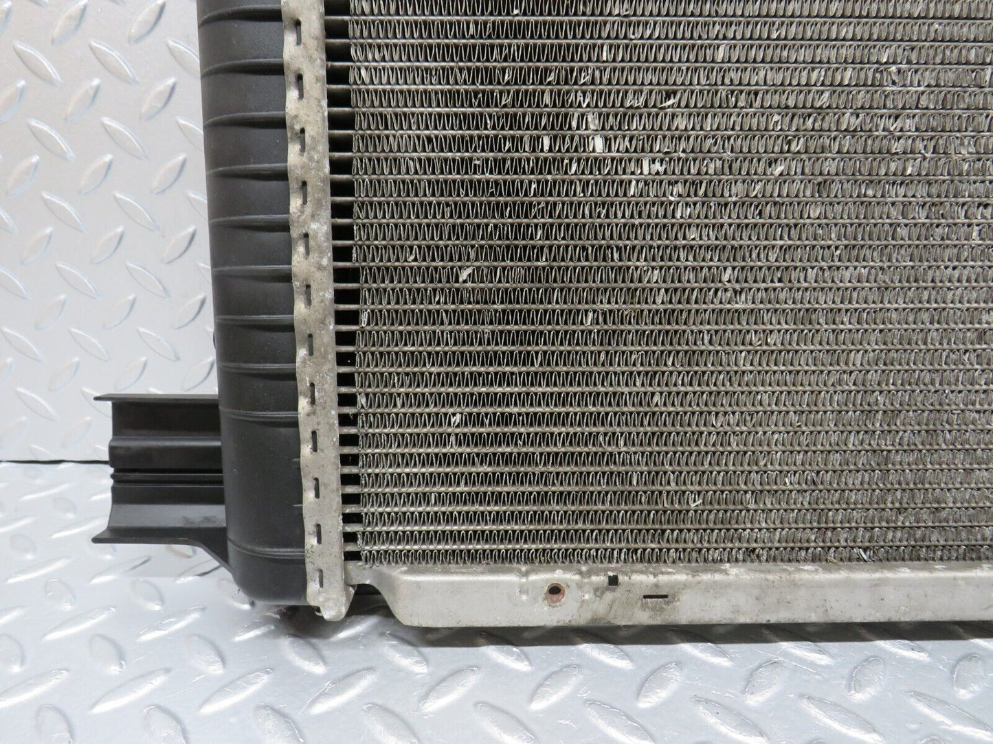 38601 Mercedes-Benz R129 280SL Coupe Engine Coolant Radiator Behr