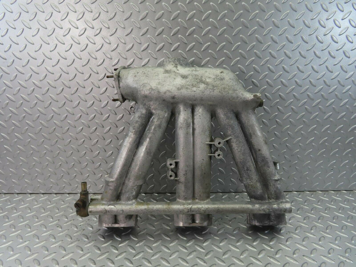 8675 Mercedes-Benz W108 Intake Manifold 1291410001