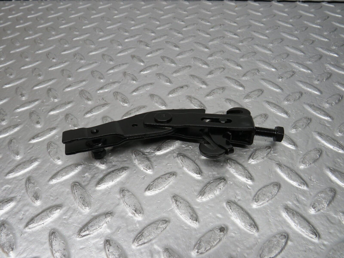 31454 Mercedes-Benz S124 220TE Wagon Handbrake Adjusting Handbrake Regulator